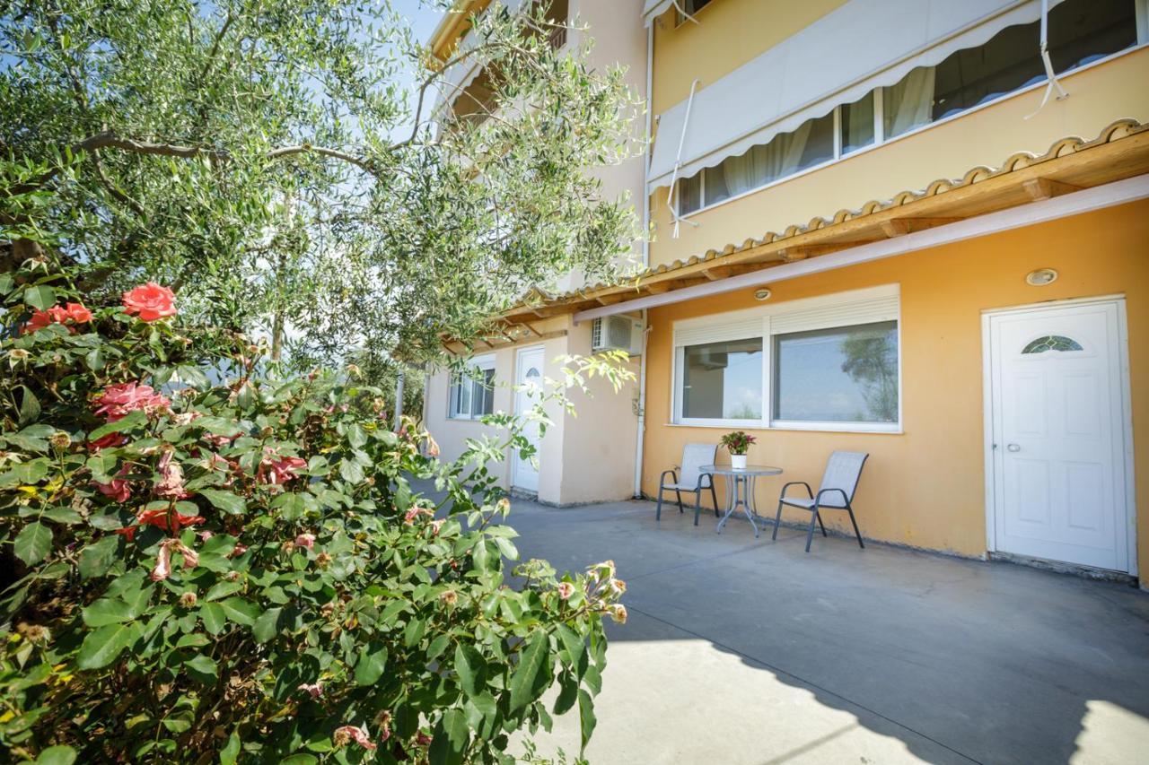 La Pietra Verga Kalamata Exterior foto